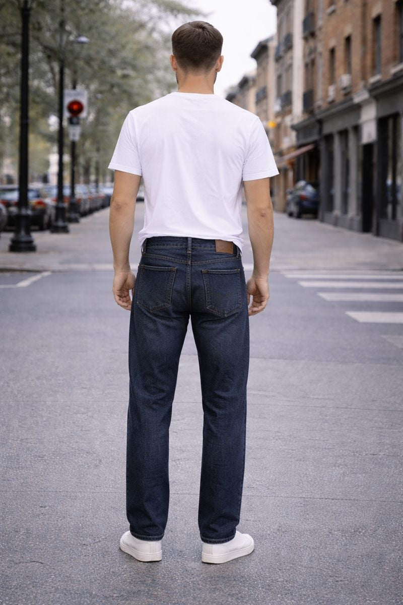 Blugi bărbați clasici – confort & stil zilnic