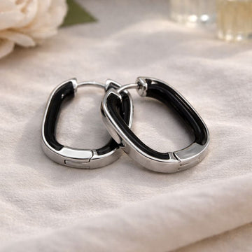 Cercei din Argint 925 cu Detaliu Negru – Design Modern și Elegant