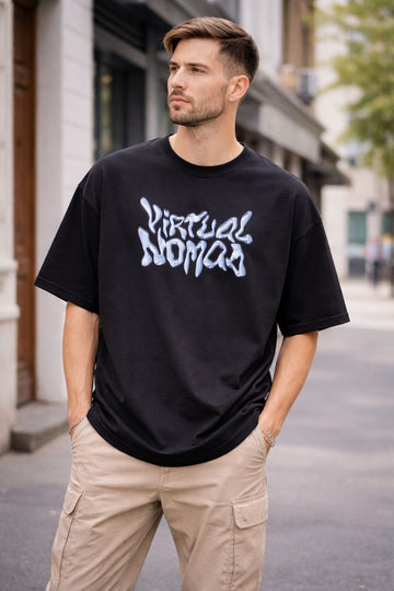 Tricou negru „Virtual Nomad” – Unisex